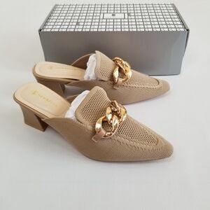 Newbella Mules Shoes Mousse Beige Heeled Knit Pointed Toe Size 8 NIB